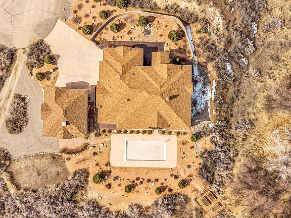 2nd image of 982 Kite Ct