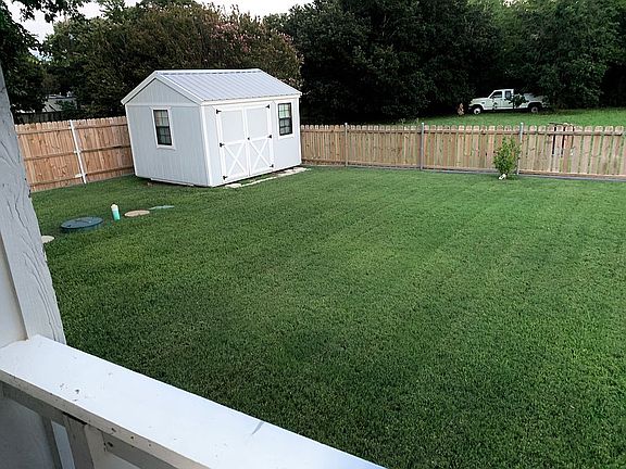 5th image of 975 Mobley Ln