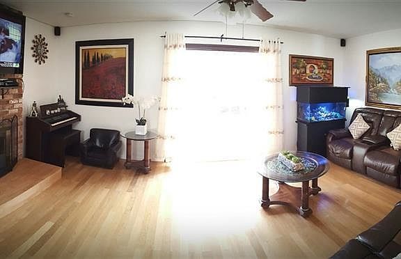 4th image of 14 Neal Ct
