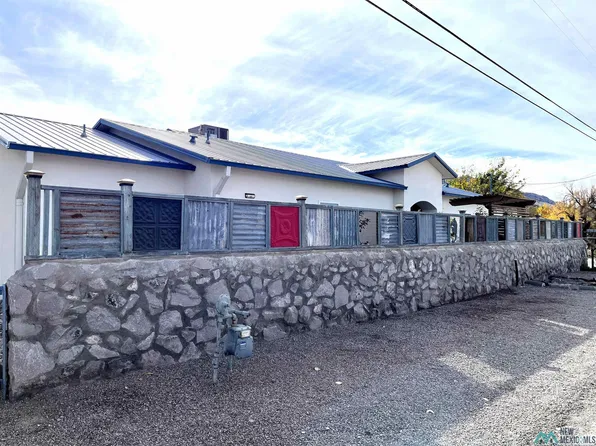 1303 N Riverside Dr, Truth Or Consequences, NM 87901