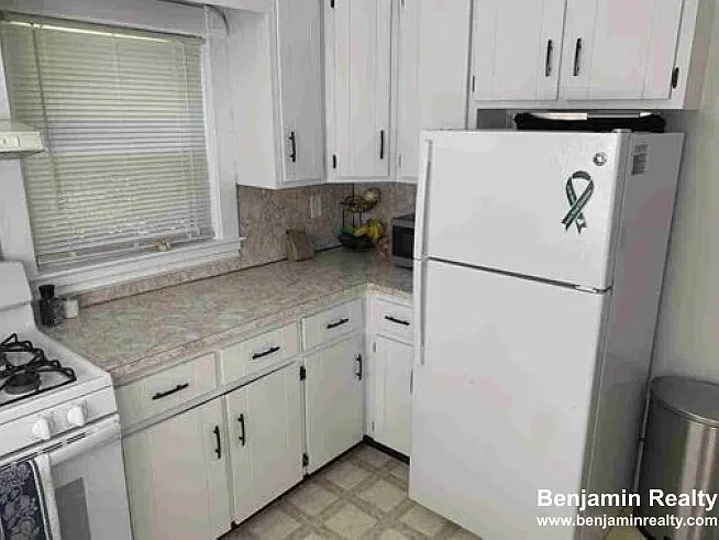 28 Beaconsfield Rd #1 — Photo 1