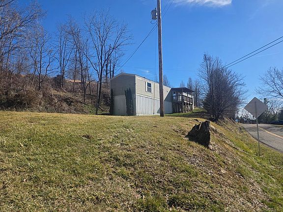 3rd image of 553 Carlock Creek Rd