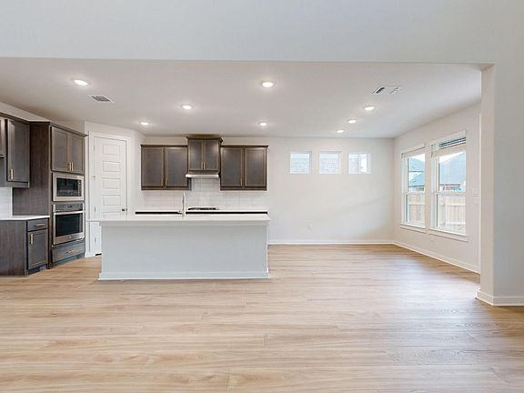4th image of 2029 Billings Way