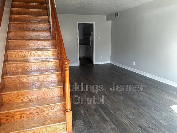3rd image of 5456 Remuda Dr