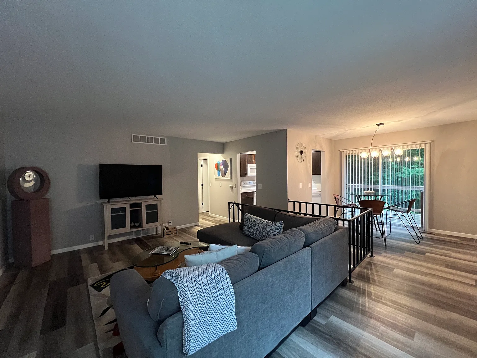 3805 Maquoketa Drive - 1 — Photo 3