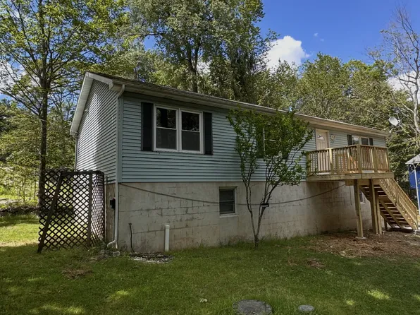 2412 Winding Way, Tobyhanna, PA 18466