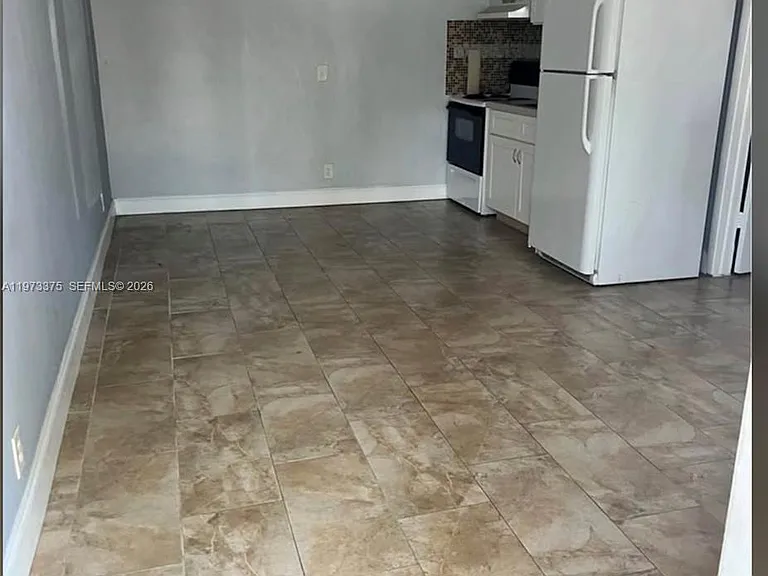 3211 SW 44th St #117 — Photo 2