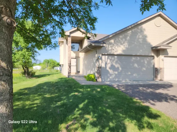 9079 Orchard Cir, Monticello, MN 55362