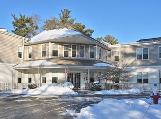 63 Central St APT 108, North Reading, MA 01864