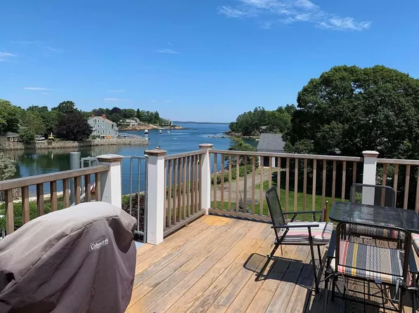 21 Beacon St Floor 3, Marblehead, MA 01945