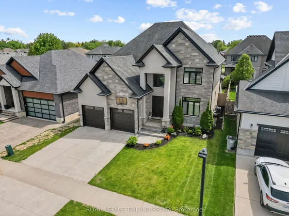 158 Acton St, Strathroy Caradoc, ON N7G 0C7