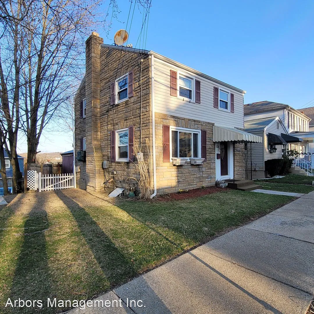330 Wilcox St photo 1