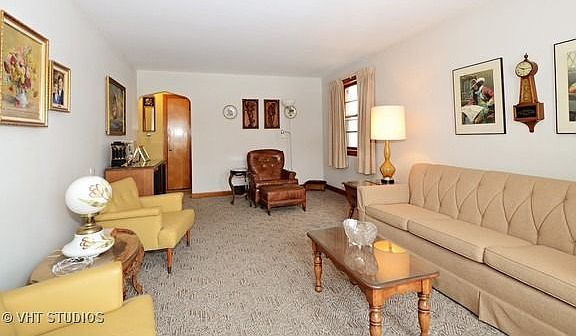 3rd image of 5842 N Mulligan Ave