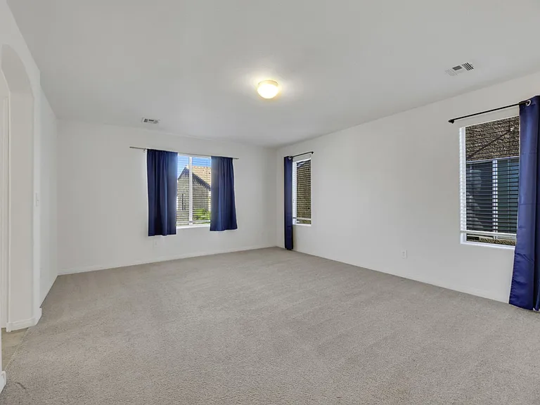 9366 Fitzwilliam Ave — Photo 16