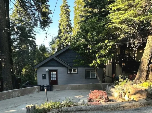 721 Ivy Ln, Lake Arrowhead, CA 92352