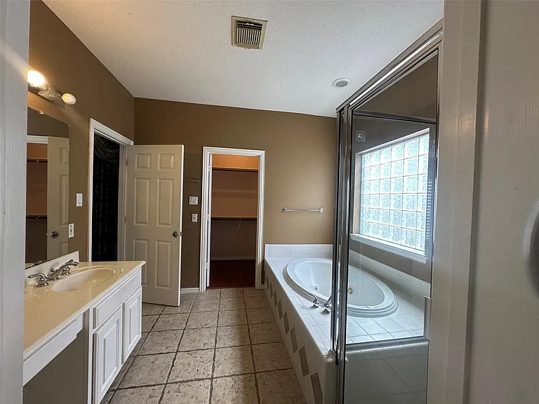 7131 Harmony Cv — Photo 12
