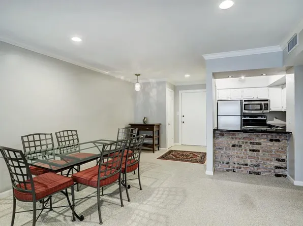 5353 Institute Ln APT 19, Houston, TX 77005