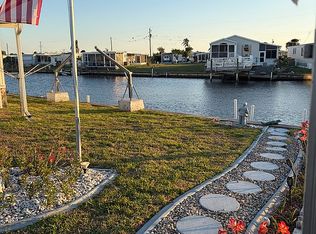 527 Blackburn Blvd, North Port, FL 34287