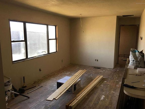 3rd image of 12701 Chapman Dr