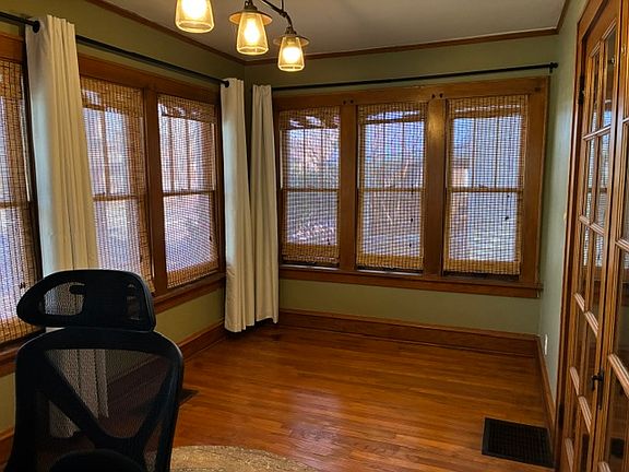 5th image of 3229 Milwaukee St