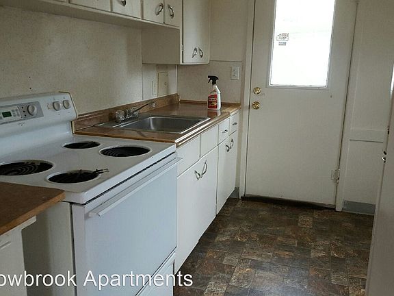 3rd image of 14402 Washington Ave SW #6457487