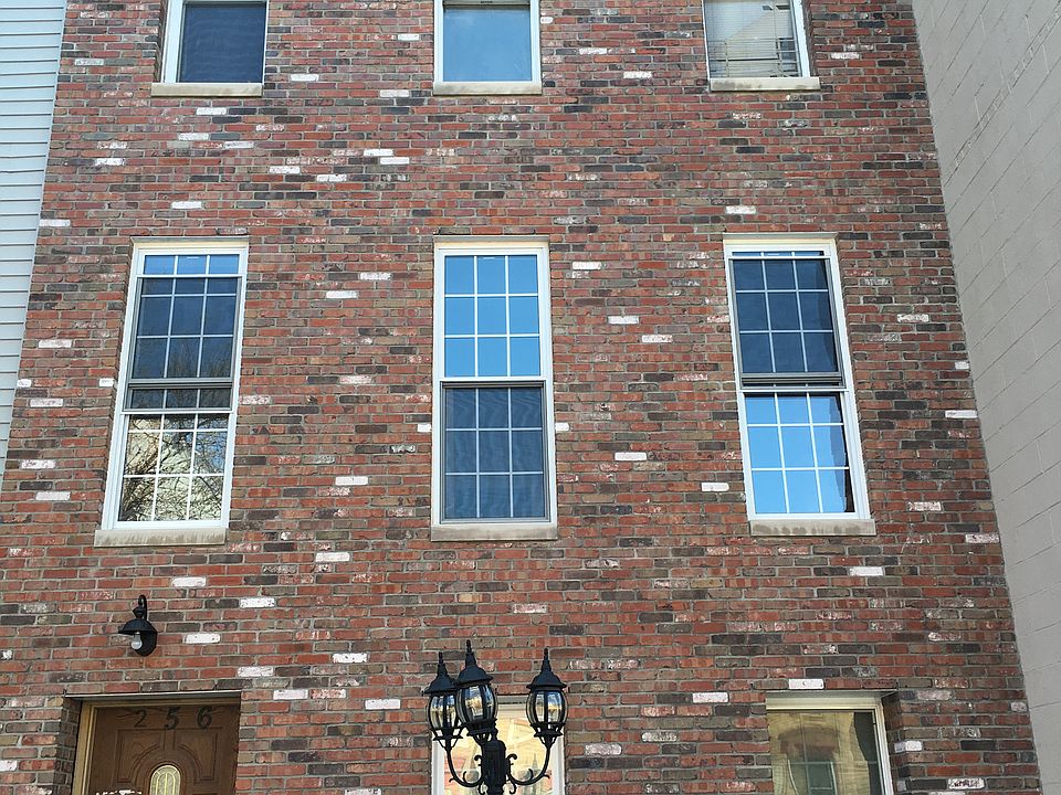 2nd image of 256 51st St
