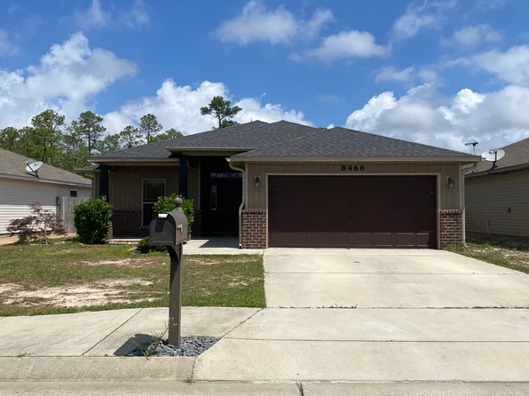 8466 Island Dr, Navarre, FL 32566