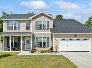 916 Courthouse Xing, Jacksonville, NC 28546