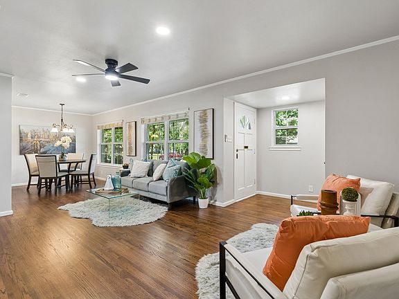 4th image of 1812 Swan Dr