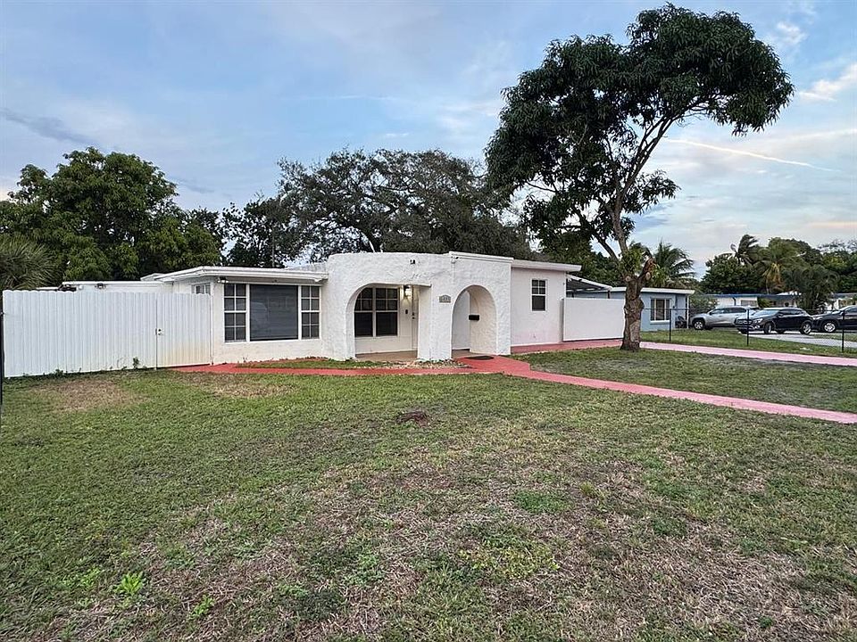 2nd image of 6485 Miramar Pkwy #0