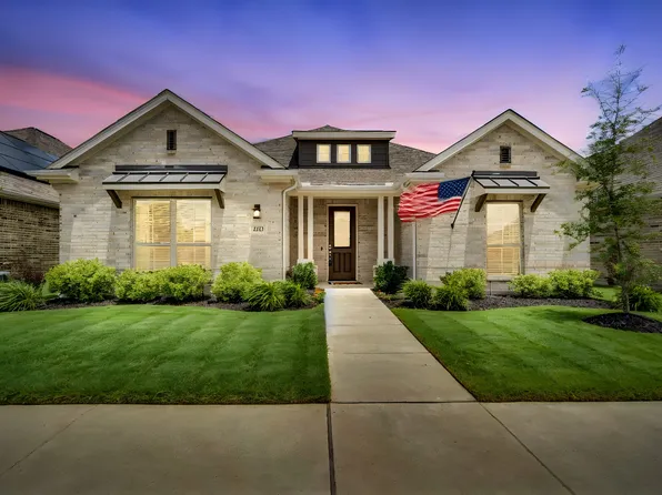 2212 Vista Way, Waxahachie, TX 75165
