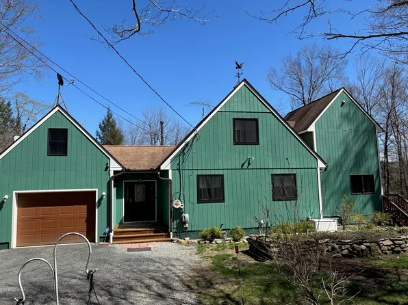 103 Otter Pond Trl, Tolland, MA 01034