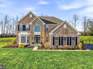 207 Dillons Ln, Mullica Hill, NJ 08062