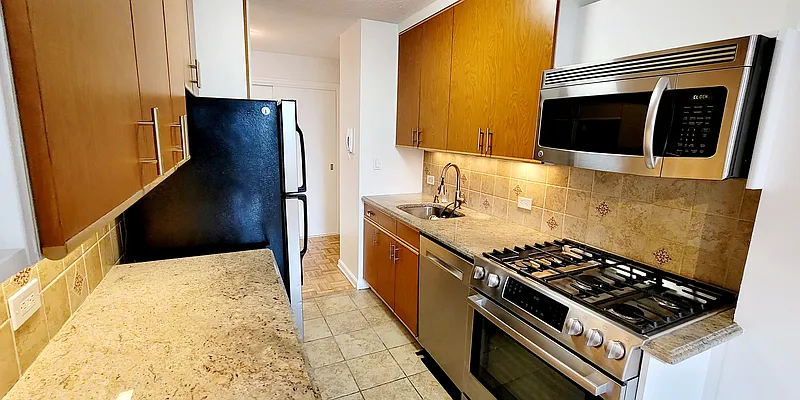 Rented by Corcoran | media 6