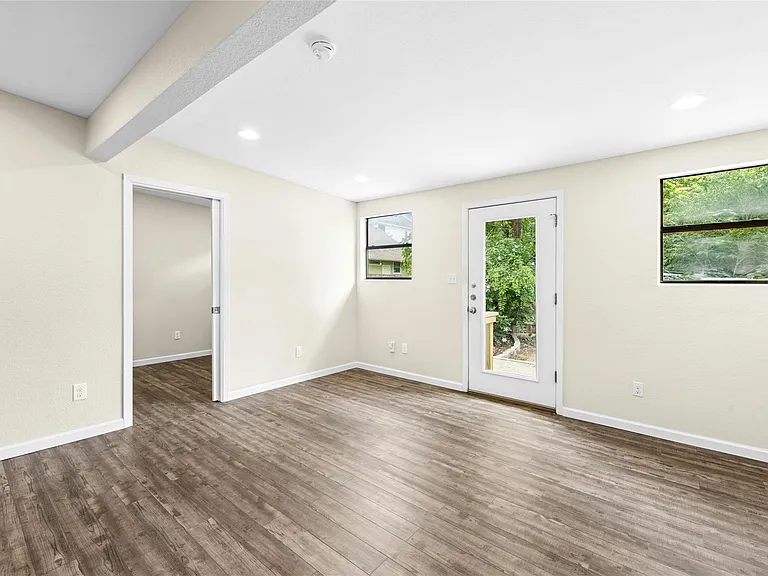 904 Philco Dr #B — Photo 10