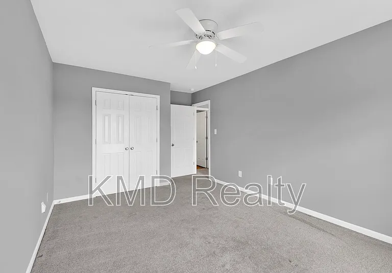9598 Walkers Glen Dr — Photo 14
