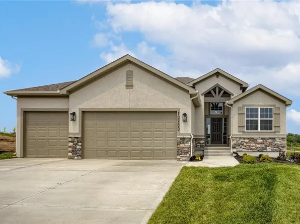 10750 N Bell St, Kansas City, MO 64155