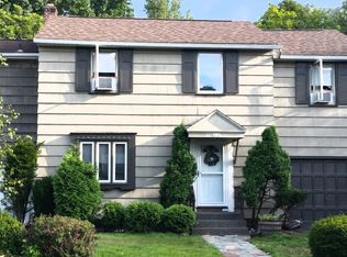 90 W Benjamin Ave, Conyngham, PA 18249