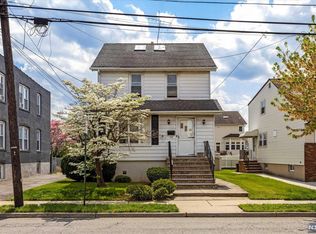 144 Kingsland Ave, Lyndhurst, NJ 07071