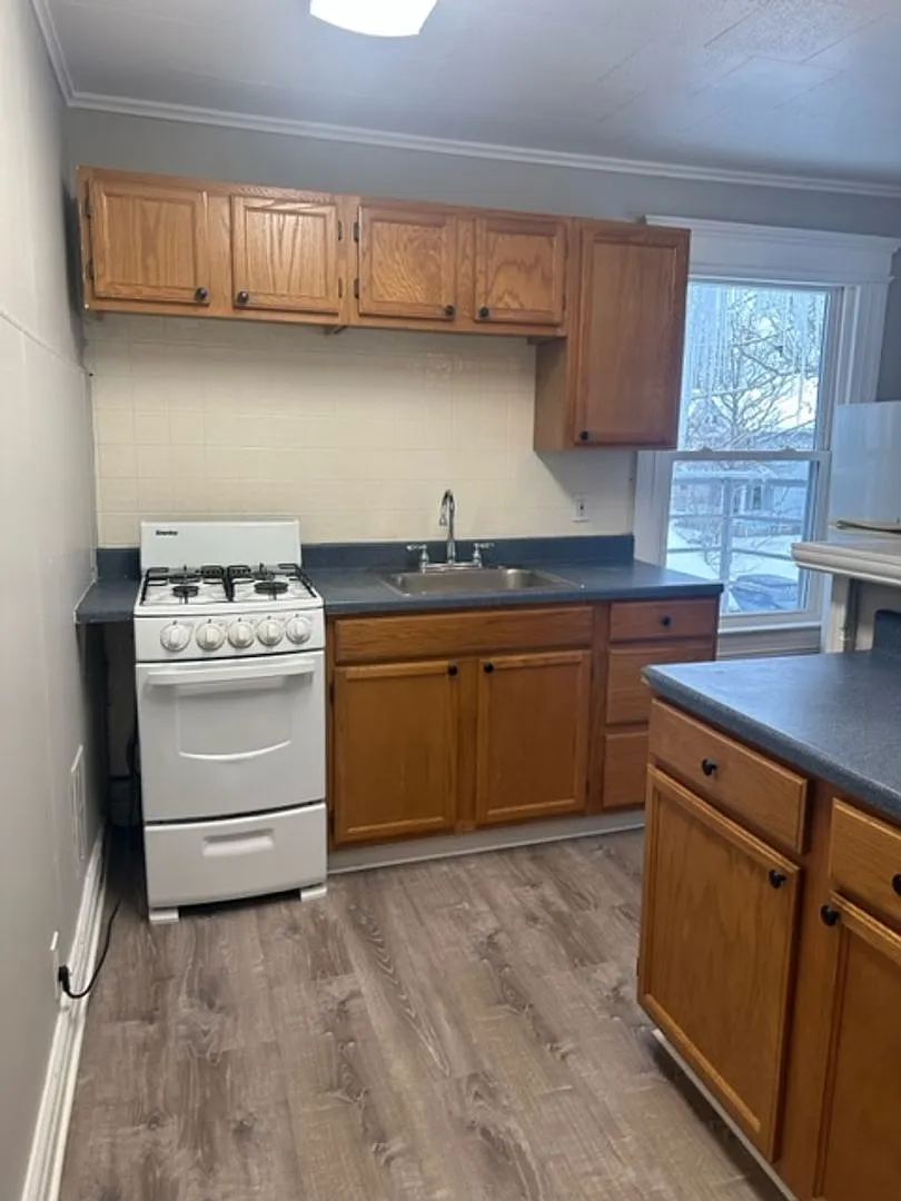 51 Alliance Ave — Photo 3