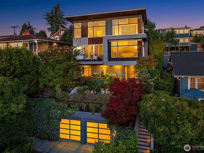 2916 11th Avenue W, Seattle, WA, 98119