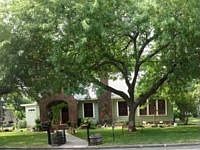 2nd image of 713 Elm St