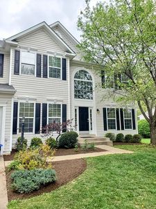 321 Locust Grove Dr, Purcellville, VA, 20132