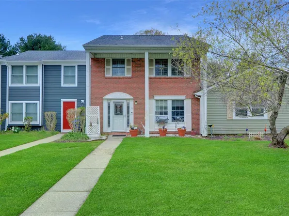 11 Charleston Court #11, Coram, NY 11727