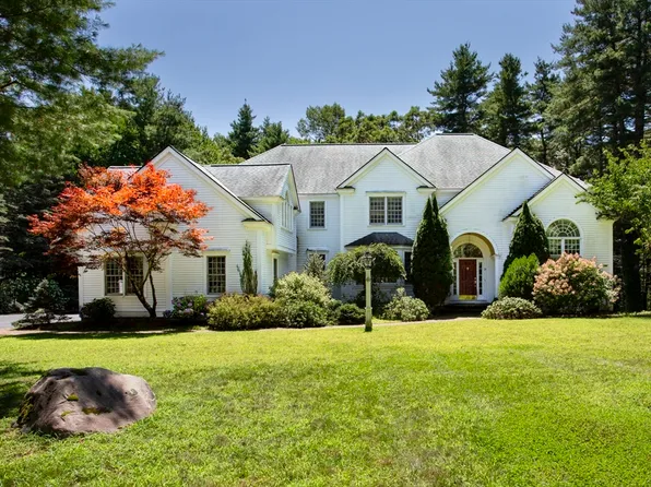 28 Meachen Ln, Sudbury, MA 01776