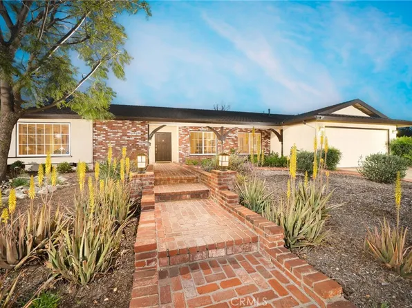 524 Mount Carmel Dr, Claremont, CA 91711