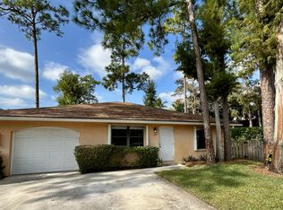 1305 Periwinkle Pl, Wellington, FL 33414