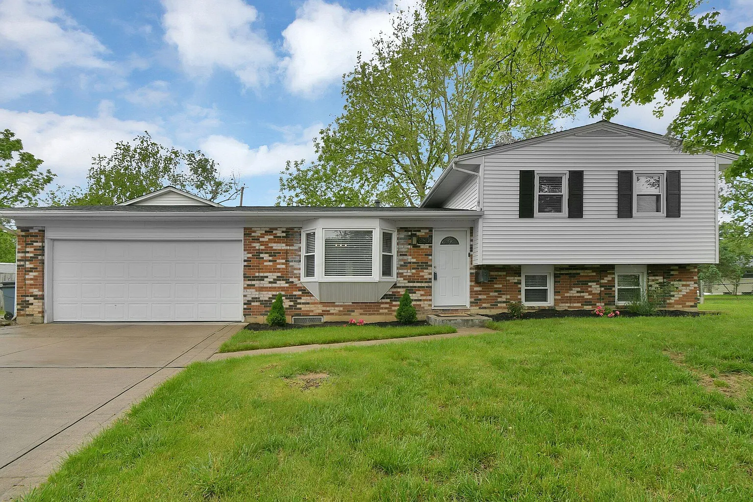 2801 Fareham Ct photo 1
