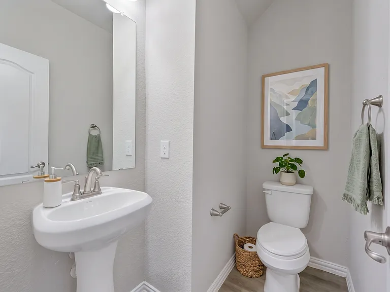 1274 Alamo Dr — Photo 13