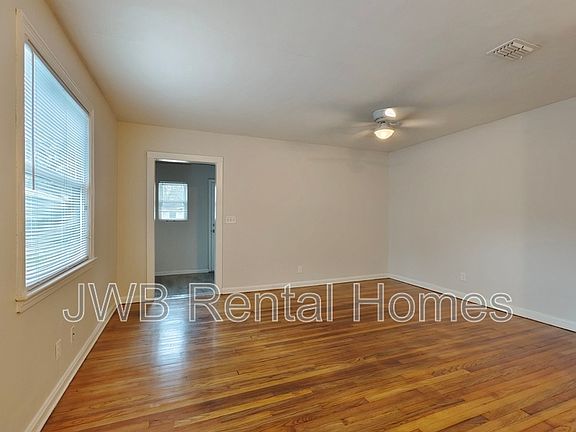 5th image of 3519 Hibiscus St
